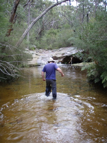 Bouldering at Pearl Beach Waterfalls with Shane