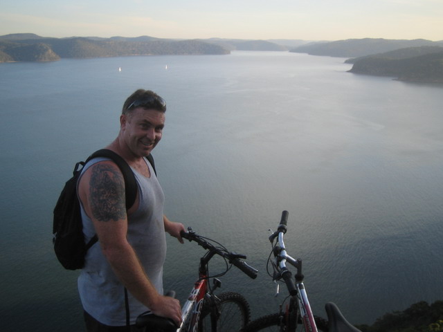 Umina to Pearl Beach - Caveman style with Matty B!